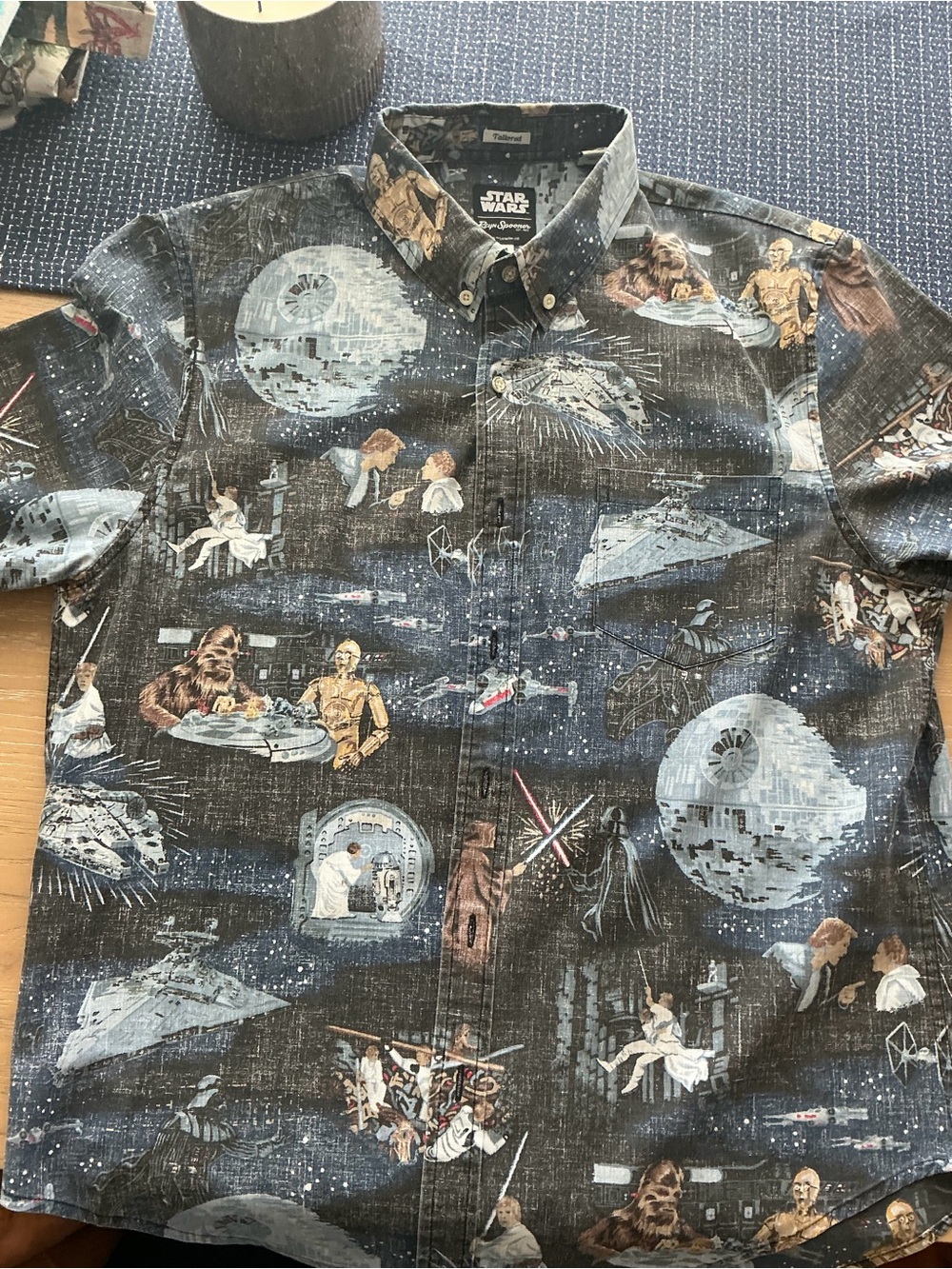 Reyn Spooner Star Wars “A Galaxy Far, Far Away Aloha Shirt Black Medium Tailored